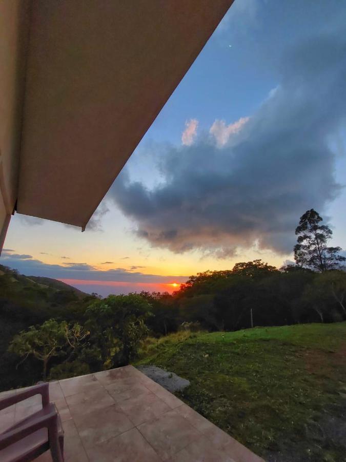 Casa Urraca, Magnifica Vista Al Oceano Pacifico Monteverde Exterior foto